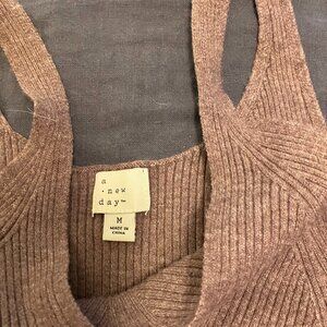 Dust rose colored sweater tank